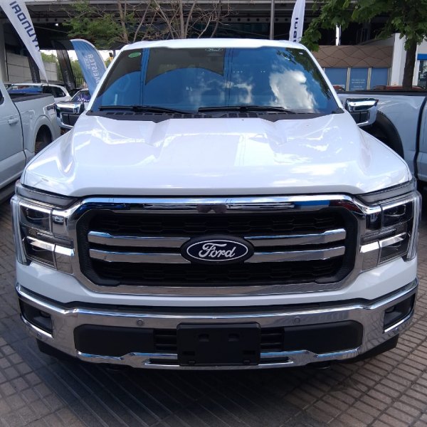 Tu Asesor Automotriz | Ford F-150 Lariat Luxury 2026.